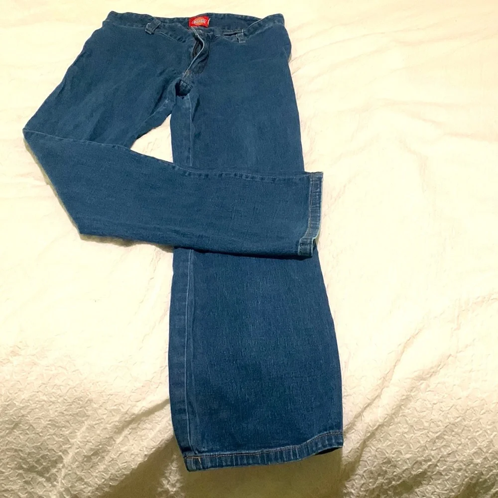 Jeans - Picture 2 of 5